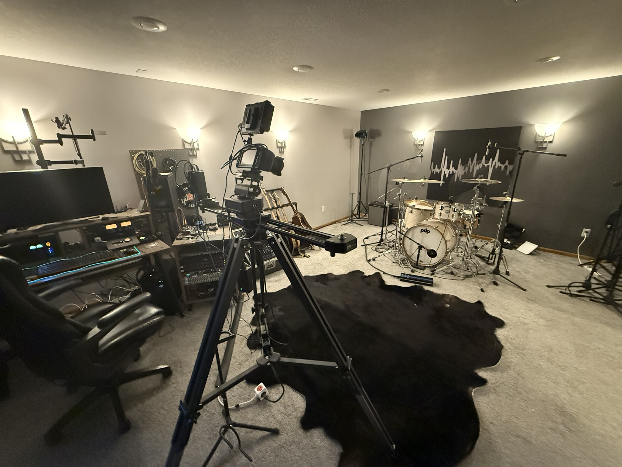 Fader & Frame Studio Main Room
